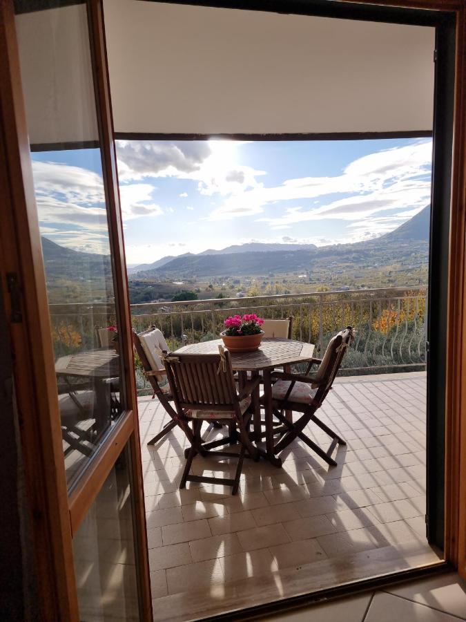 Nickyhouse Holiday Home Giffoni Sei Casali Bagian luar foto